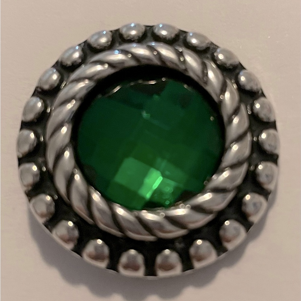 Style Dots Statement Dot